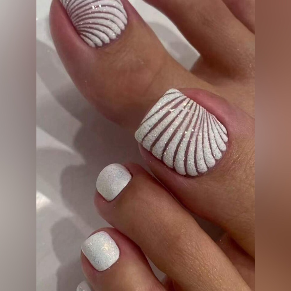White Swirl Press On Toe Nails